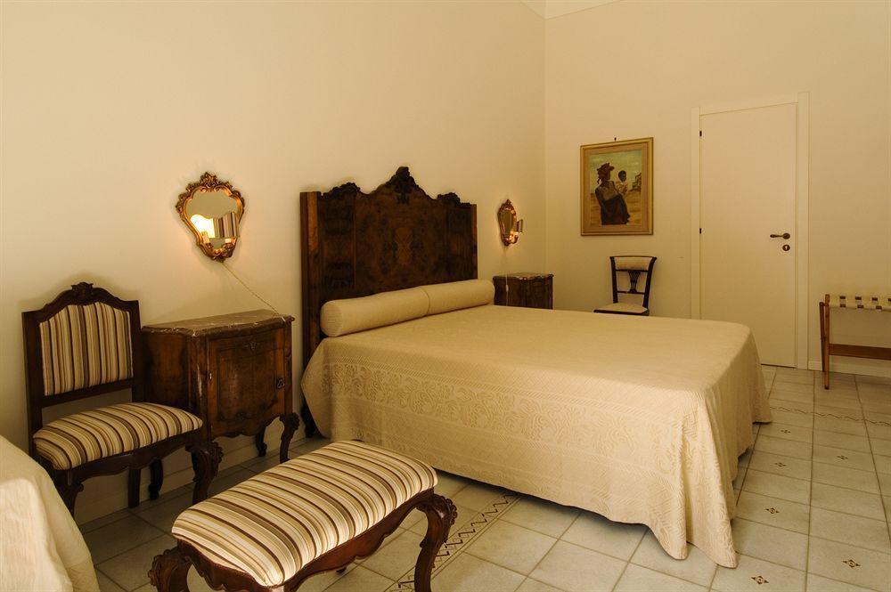 B&B Casa Ruffino Balestrate Buitenkant foto
